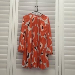 Marimekko Peach, Beige, and Black Patterned Pleated Long Sleeve Mini Dress Large